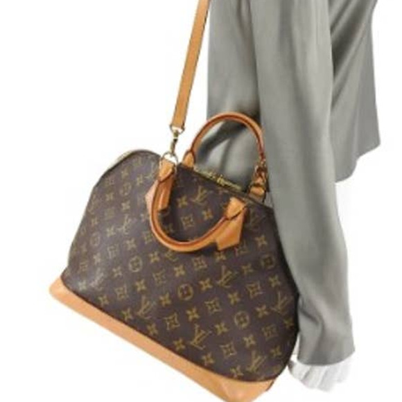 Louis Vuitton Handbags - 💎✨BEAUTIFUL✨💎 Louis Vuitton Monogram Alma Hand Bag